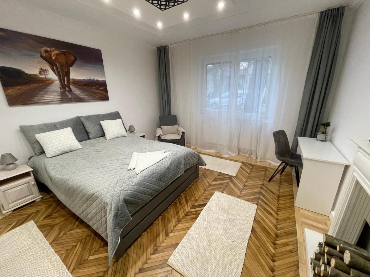 Season One Apartman Сегед Екстериор снимка