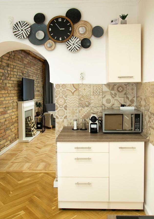 Season One Apartman Сегед Екстериор снимка